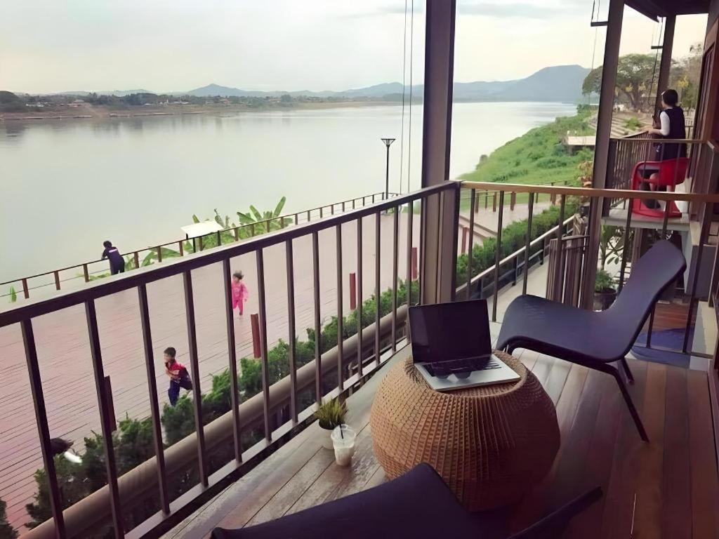 Chic Chiangkhan Hotel Чанхан Экстерьер фото